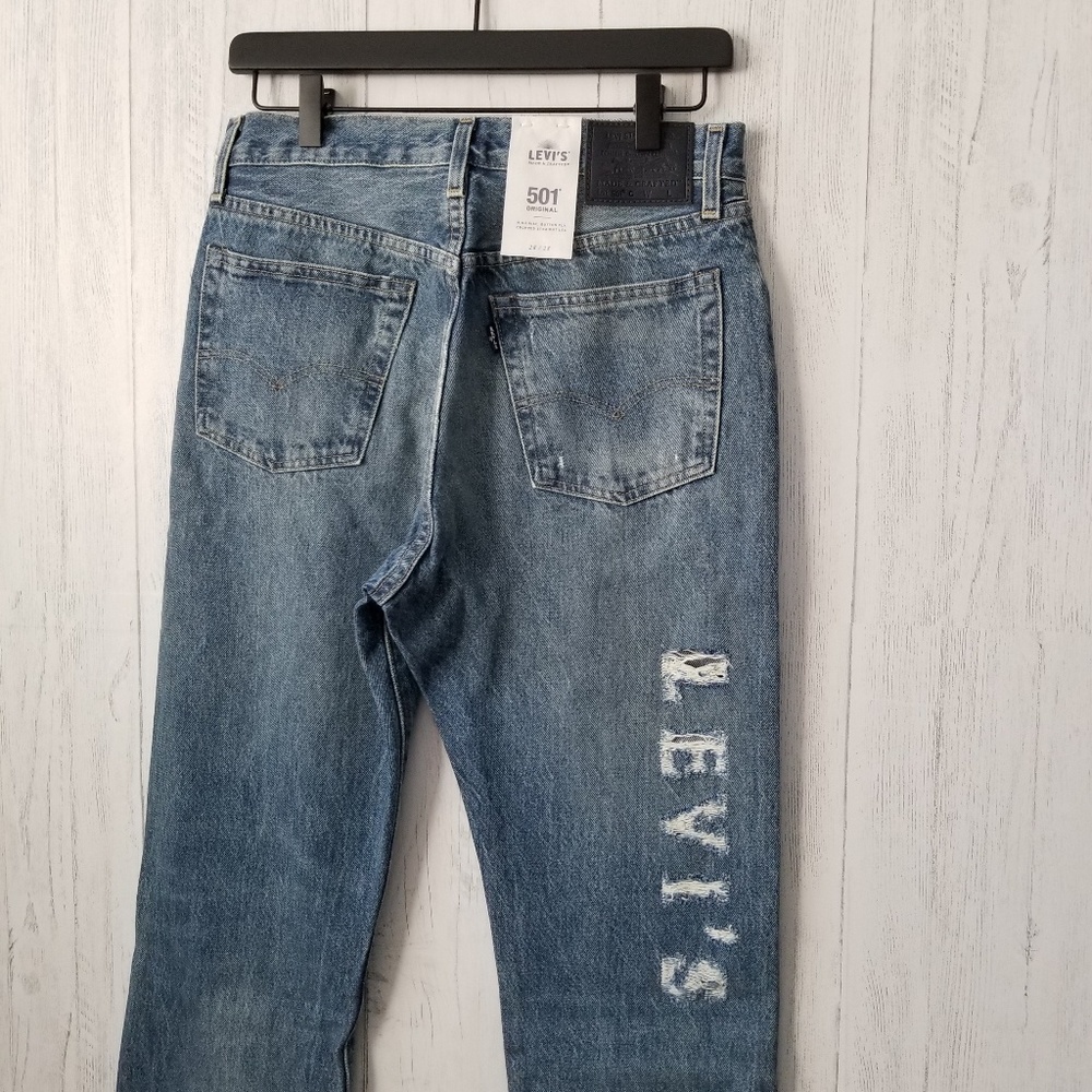 NWT Levi's 501® Original Fit Selvedge Crop 28 x 28 - Picture 2 of 6